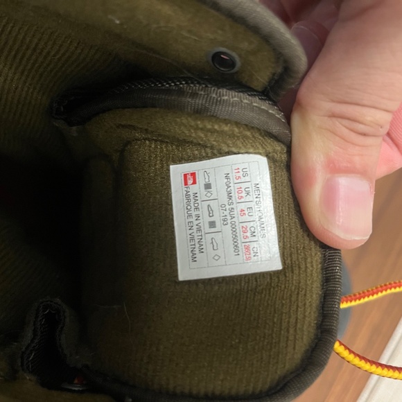 The North Face Winter Boots - Men’s 11.5 - Picture 5 of 6